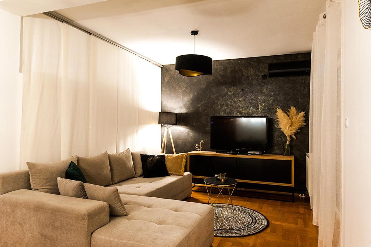 Appartement Arena à Osijek Extérieur photo
