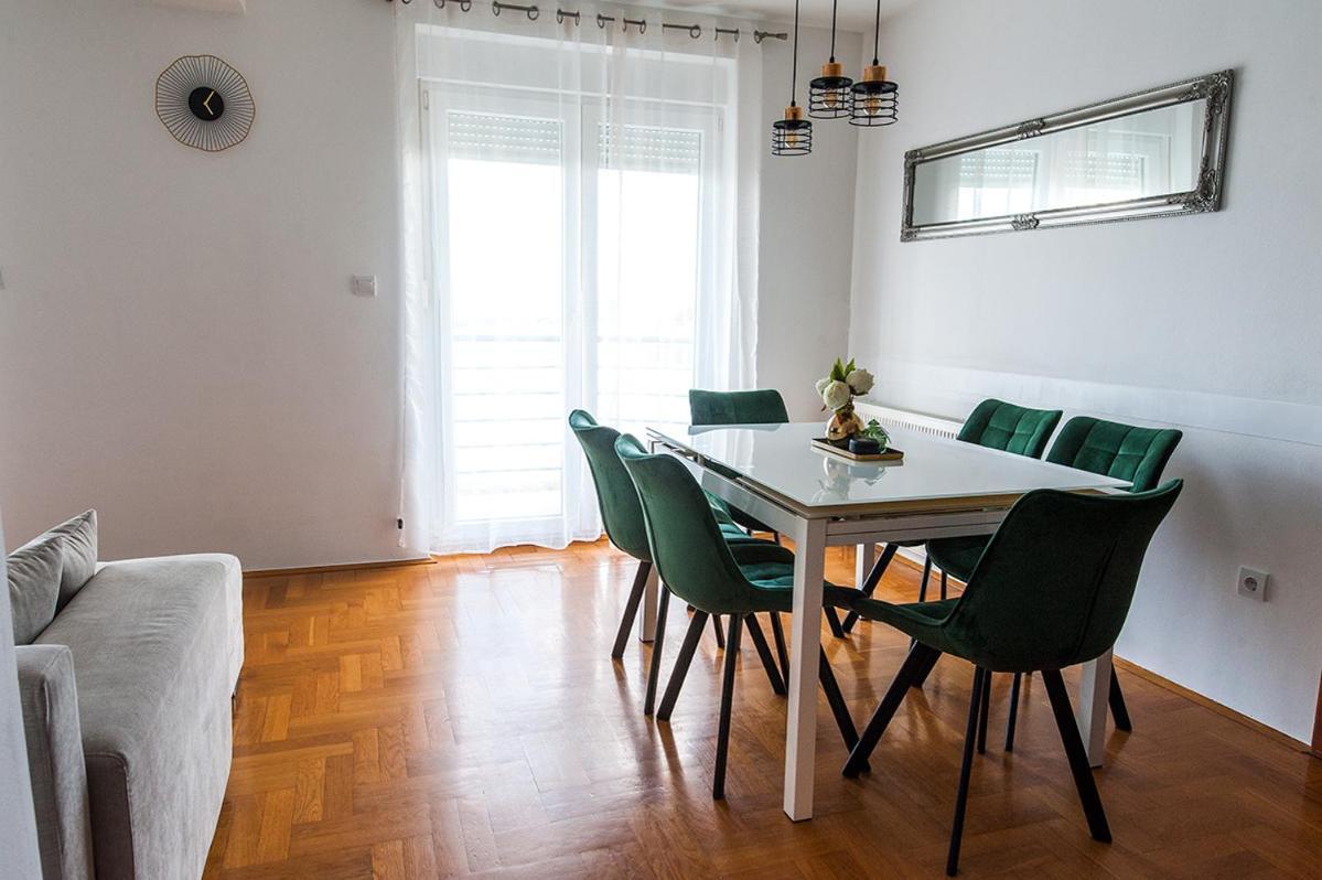 Appartement Arena à Osijek Extérieur photo