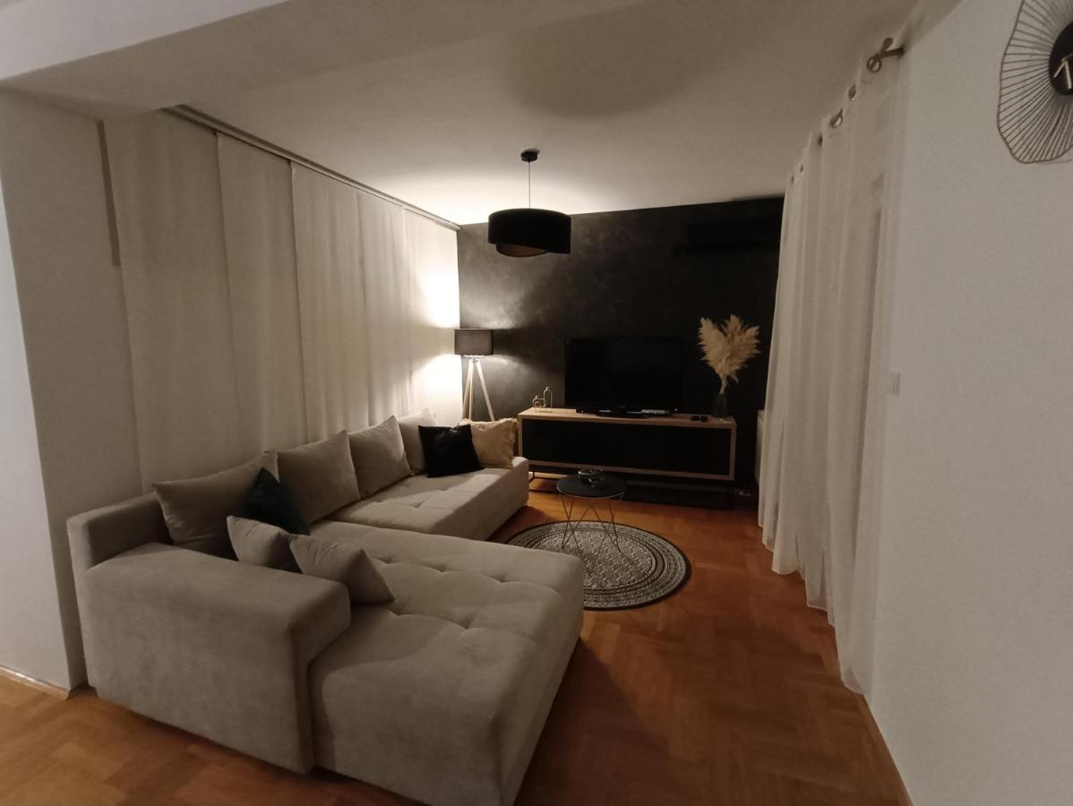 Appartement Arena à Osijek Extérieur photo