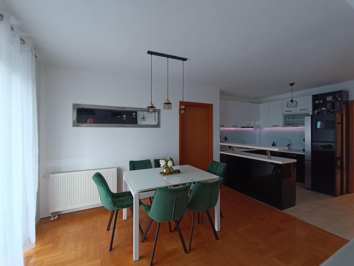 Appartement Arena à Osijek Extérieur photo