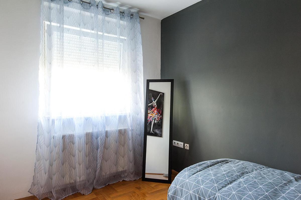 Appartement Arena à Osijek Extérieur photo
